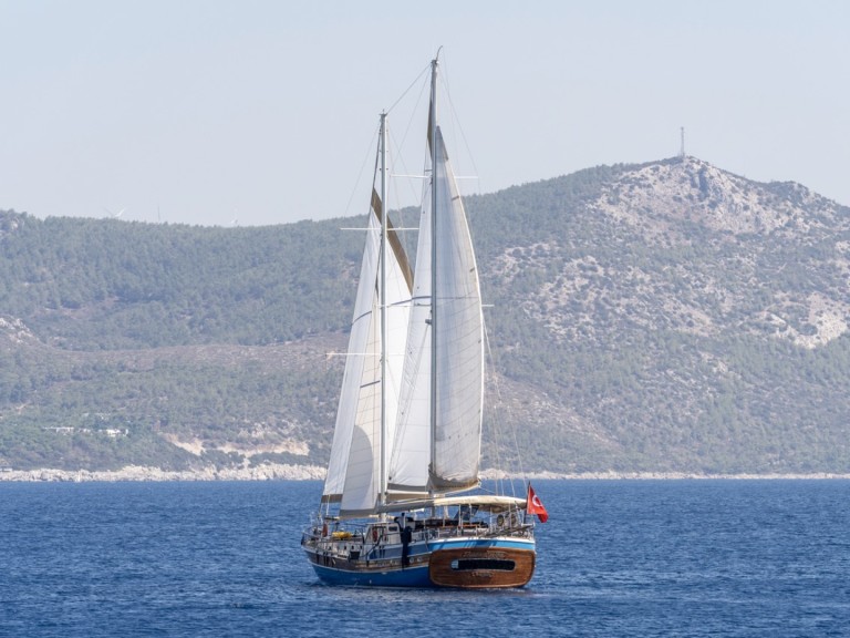 Sailboat for rent Bodrum at the best price
