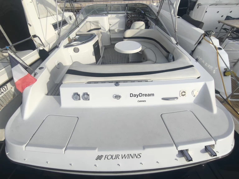 Motorboat rental in Cannes - Four Winns Sundowner 285