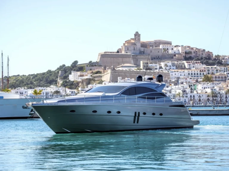Pershing Pershing 62 in Ibiza Town on SamBoat
