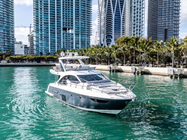 Luxury Yacht rental with or without captain Azimut Miami Beach