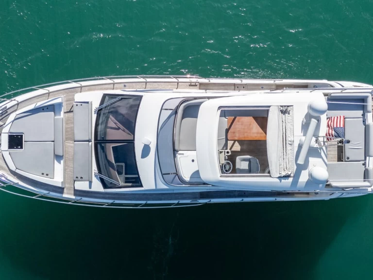 Azimut Azimut 55 in Miami Beach on SamBoat