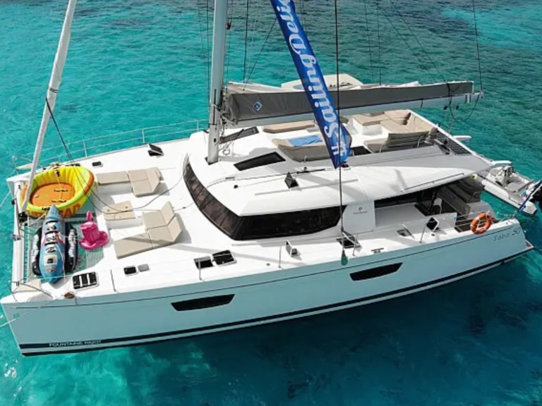 Catamaran rental in Lefkáda - Fountaine Pajot Saba 50
