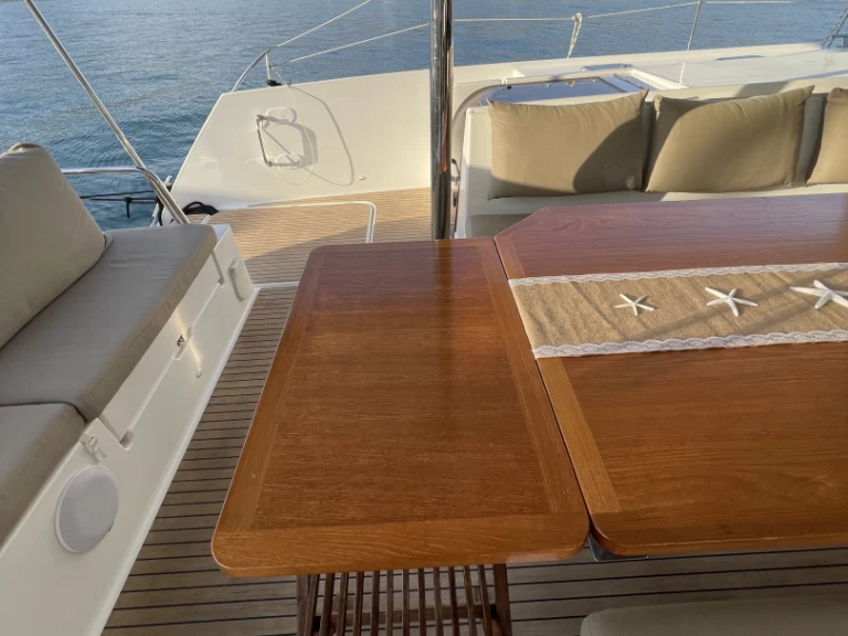 Bareboat Rental Catamaran Fountaine Pajot with a boat licence
