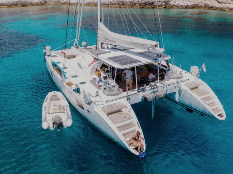 Catamaran rental in La Ciotat - Lagoon Lagoon 570