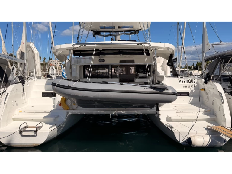 Bareboat Rental Catamaran Lagoon with a boat licence