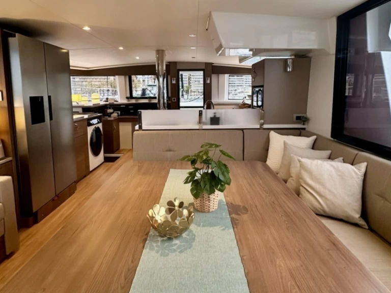 Bali Bali 4.8 charter bareboat or captained in  Palma de Mallorca