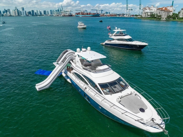 Bareboat Rental Luxury Yacht Azimut with a boat licence
