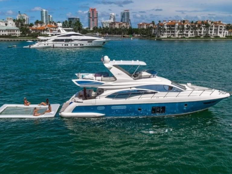 Yacht charter Miami Beach cheap Azimut 60 Fly