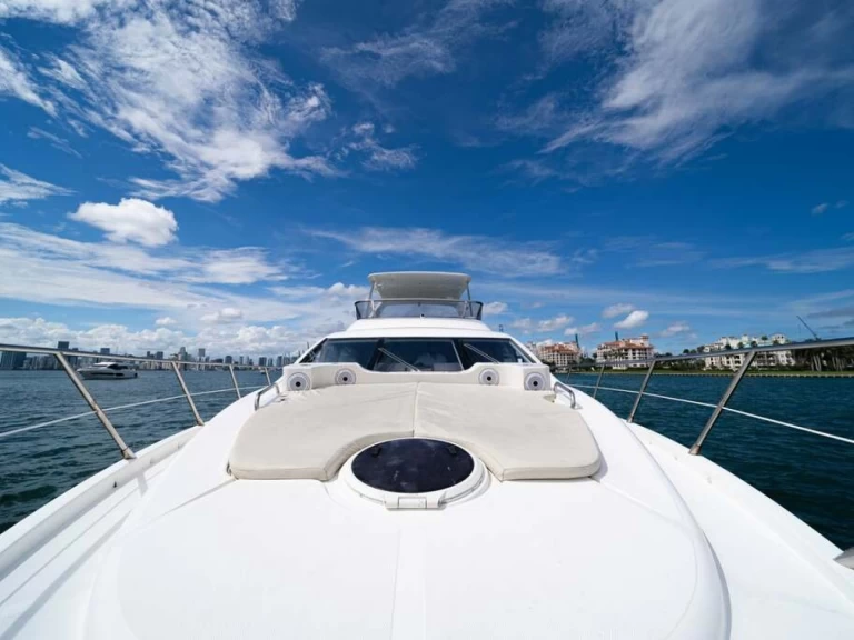Luxury Yacht rental in Miami Beach - Azimut Azimut 60 Fly