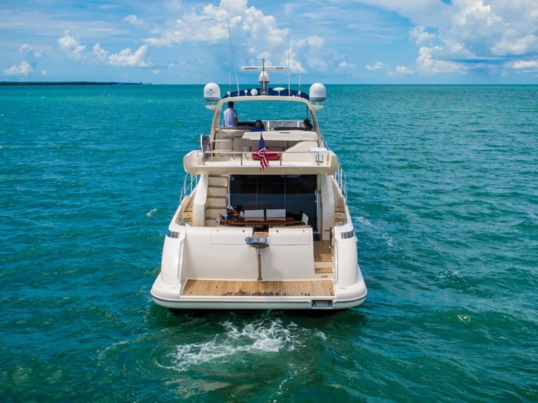 Yacht charter Miami Beach cheap Azimut 62 Fly
