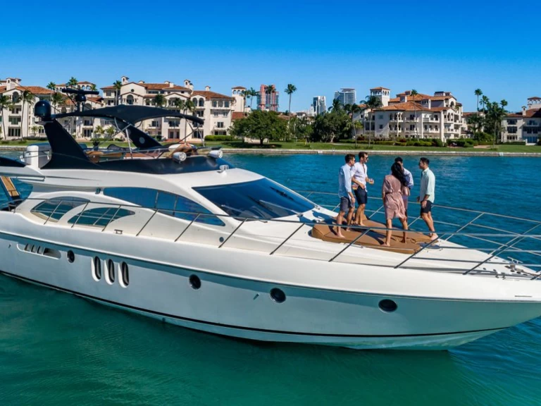 Yacht charter Miami Beach cheap Azimut 62 Fly