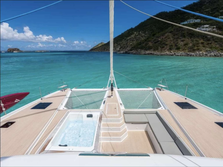 Boat rental Fountaine Pajot ADEONA in Saint Vincent and the Grenadines on Samboat