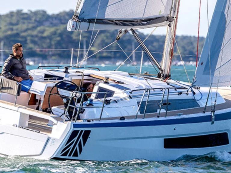 Yacht charter Arzon cheap DUFOUR 37