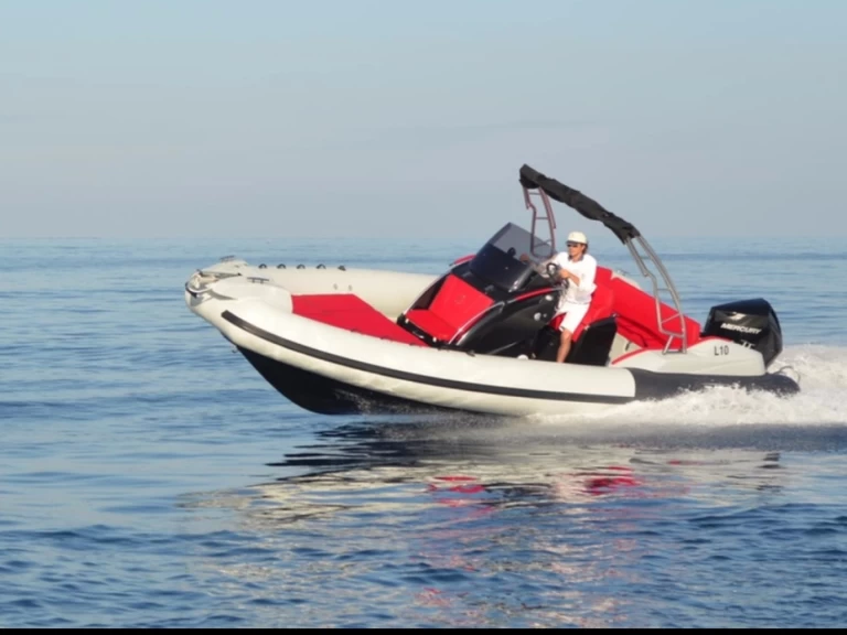 RIB rental in Marseille - GUARASCIO THOR 8