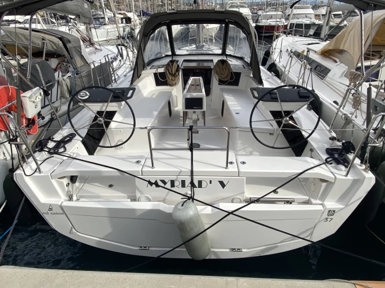 Boat rental Dufour Dufour 37 in Ajaccio on Samboat