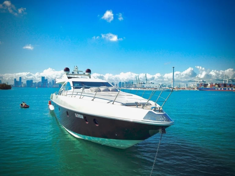 Boat rental Azimut 86’ azimut S 2 in Miami Beach on Samboat