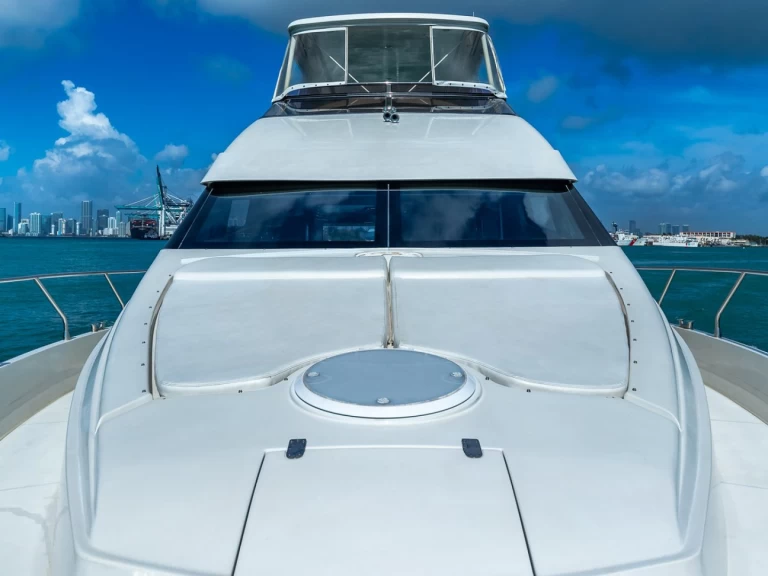 Luxury Yacht for rent Miami Beach at the best price