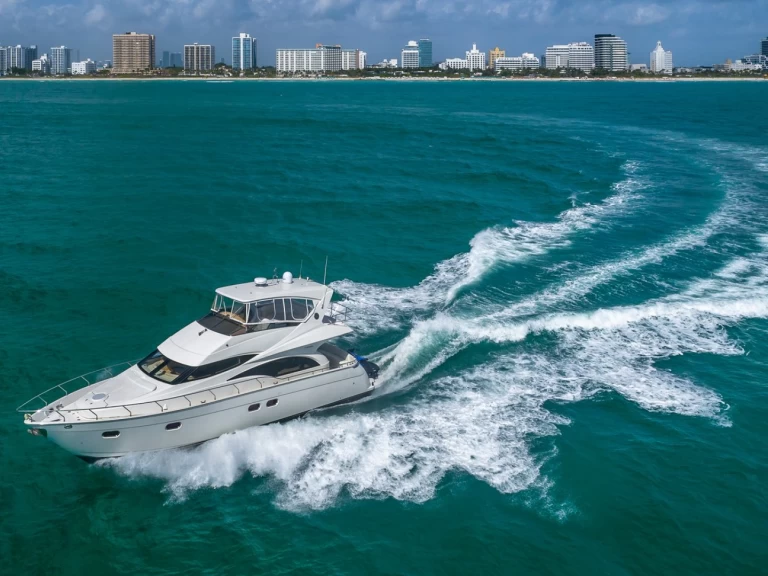 Marquis 63 in Miami Beach on SamBoat