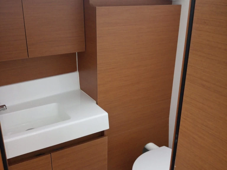 Sailboat rental with or without captain Jeanneau Procida