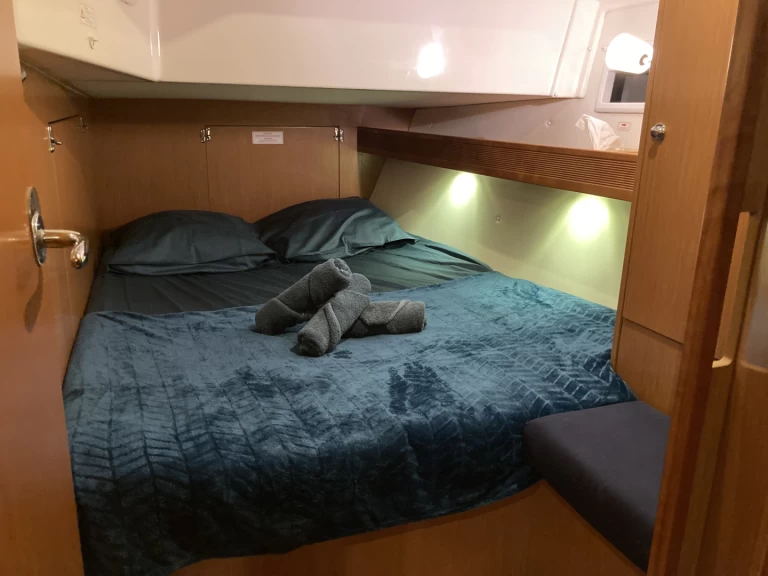 Boat rental Bavaria Bavaria 45 Cruiser in Pointe-à-Pitre on Samboat