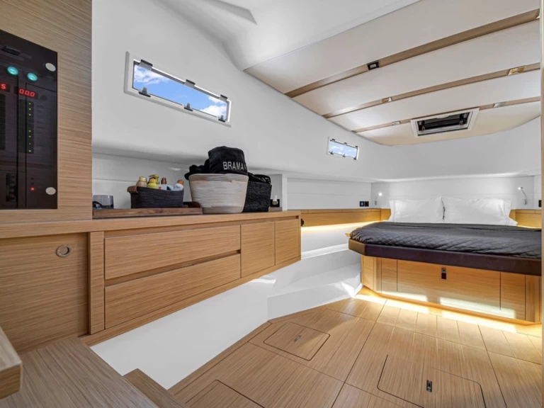 Pardo Yachts Pardo 43 in Miami Beach on SamBoat