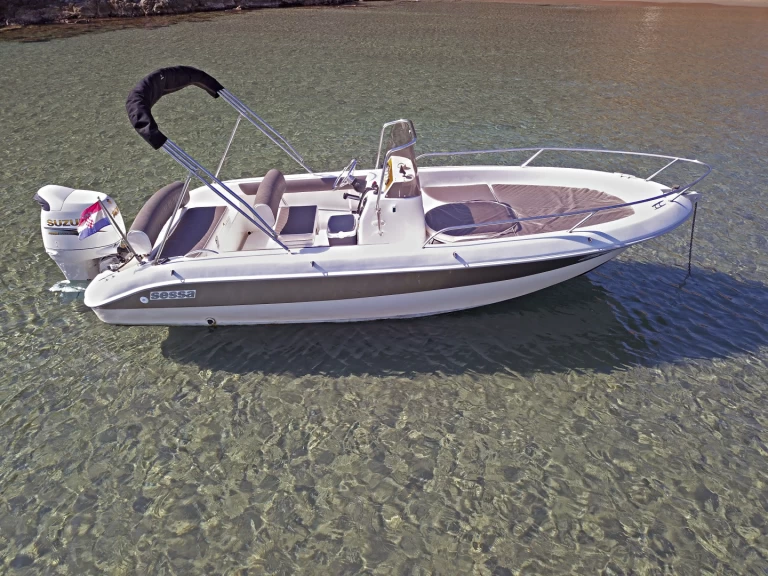 Motorboat for rent Dubrovnik at the best price