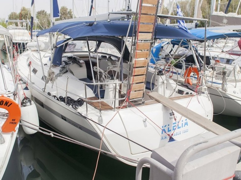 Sailboat for rent Préveza at the best price