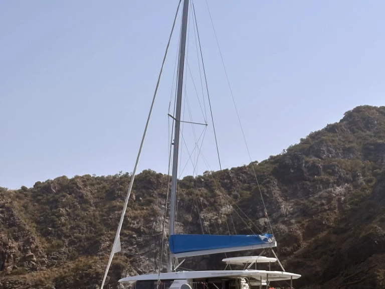 Leopard Catamarans / Robertson & Caine Leopard 45 charter bareboat or captained in  Can Pastilla