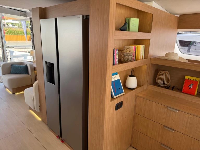 Bali Bali 5.8-5 cabin in Olbia on SamBoat