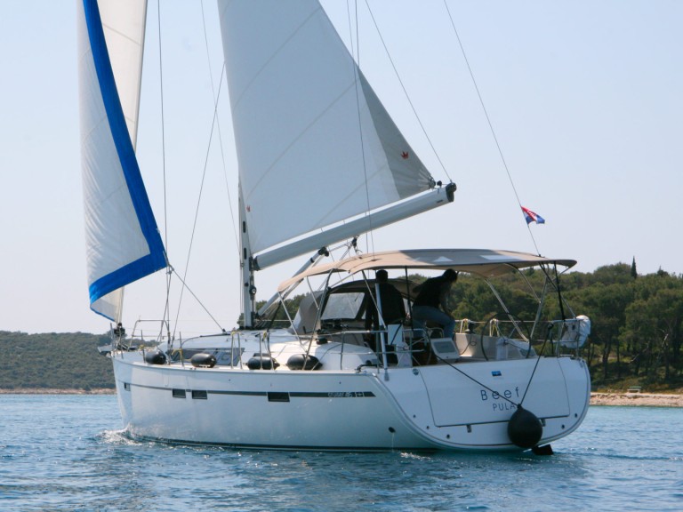 Yacht charter Pula cheap Cruiser 46
