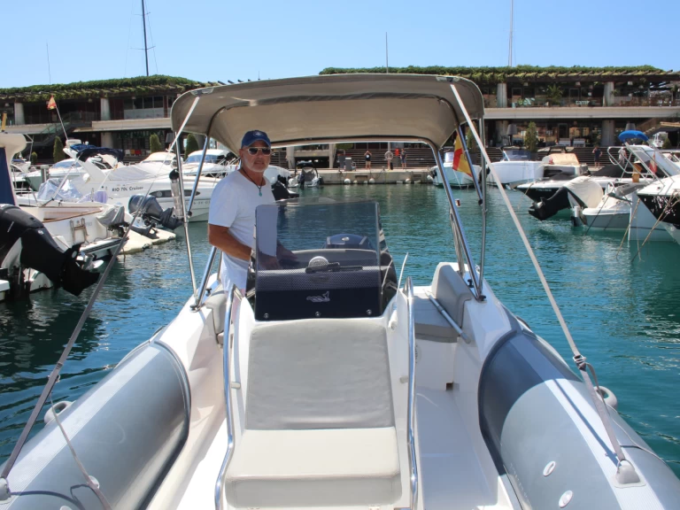 Rent a MV Marine GT25 El Toro