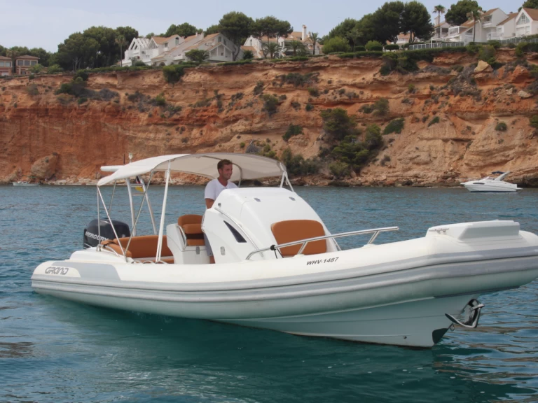 Rent a Grand Marine 850 El Toro
