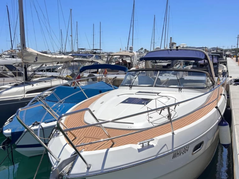 Motorboat rental with or without captain Bavaria Portals Nous