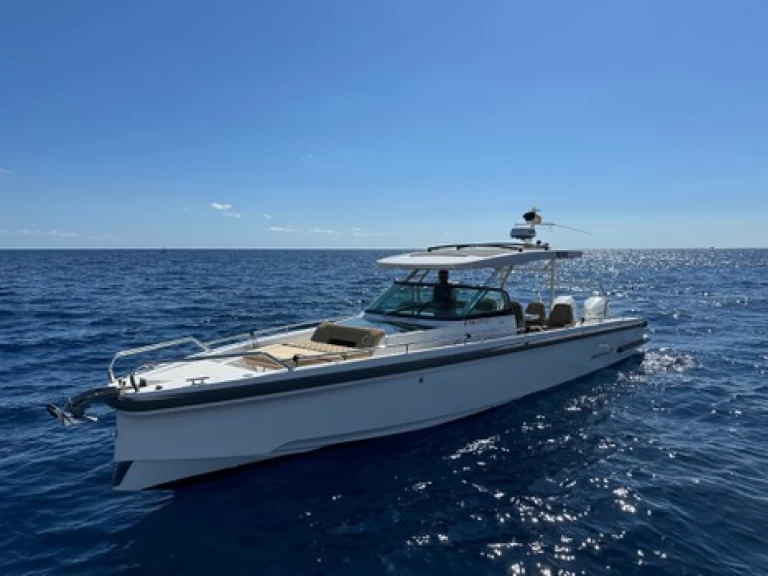 Yacht charter El Toro cheap Axopar 37 Sun-Top