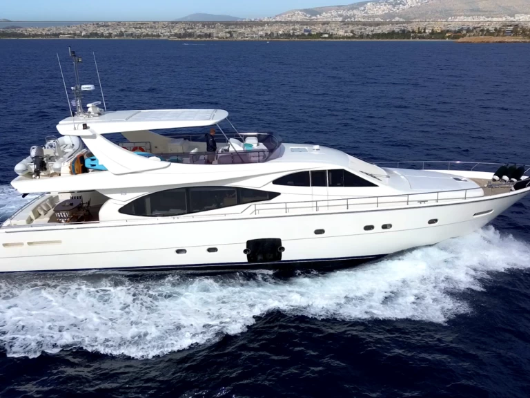 Rent a Ferretti Ferretti 780 Glyfada