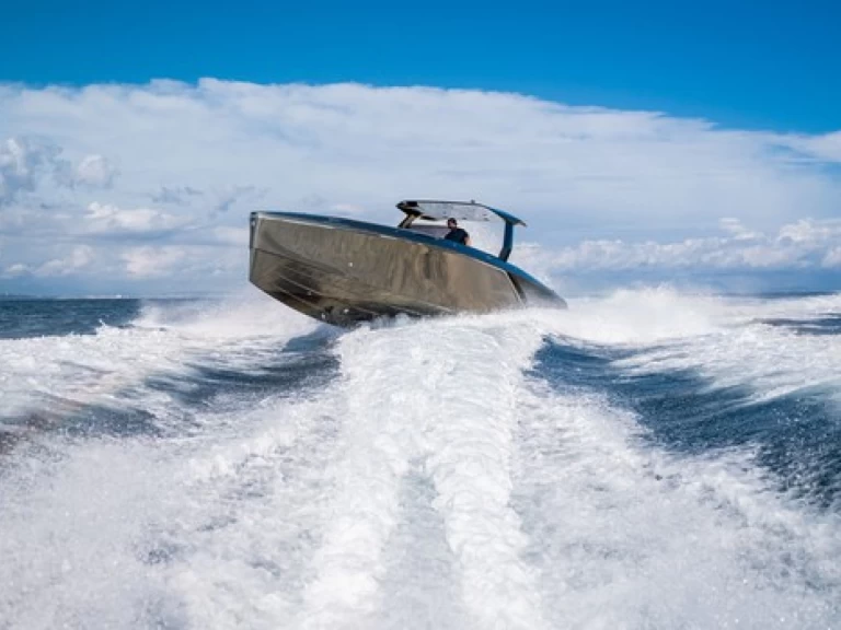 Motorboat rental in Portals Nous - Frauscher 1212 Ghost Air