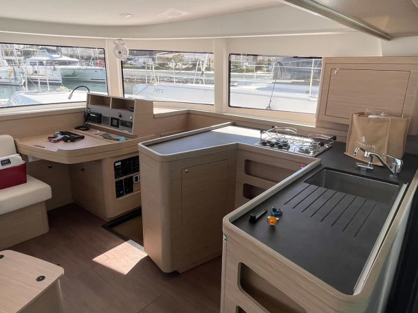 Lagoon Lagoon 42 in Trogir on SamBoat