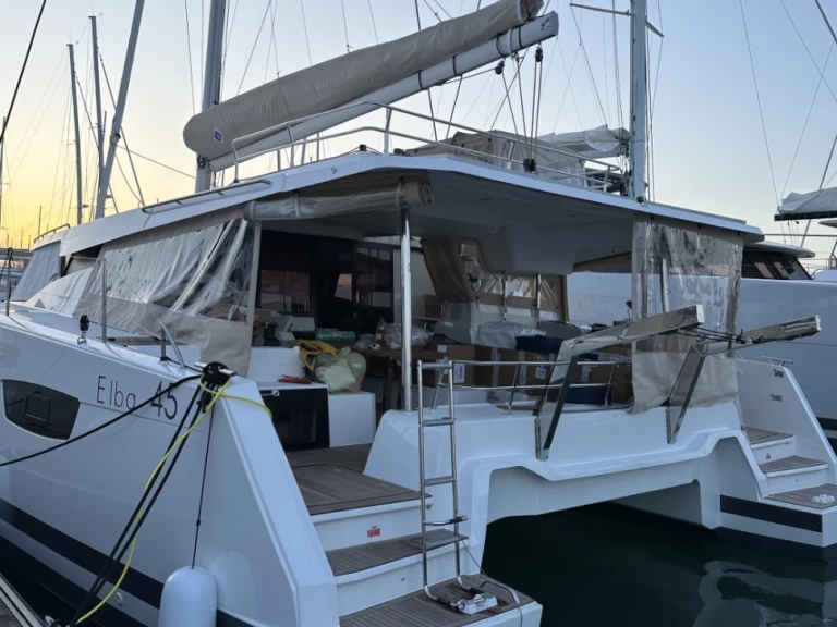 Catamaran rental with or without captain Fountaine Pajot Le Marin