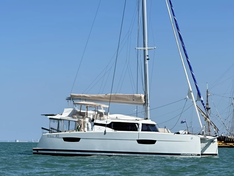 Catamaran rental with or without captain Fountaine Pajot Le Marin