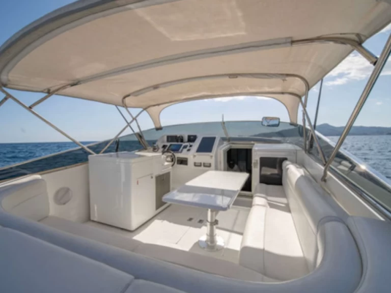 Motorboat for rent Portofino at the best price