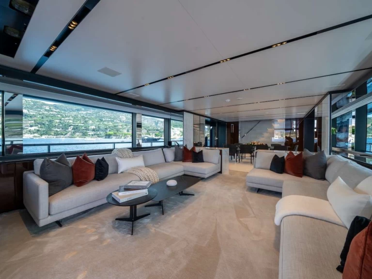 Luxury Yacht rental in Bahamas - Riva M/Y Tasty waves 