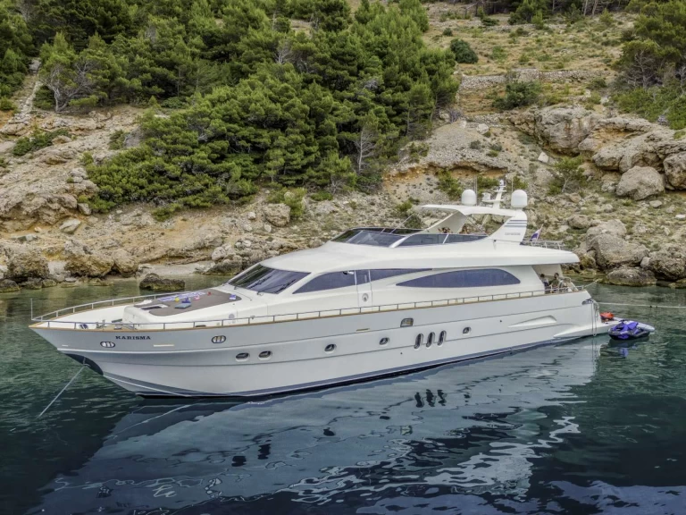 Luxury Yacht for rent Baška Voda at the best price