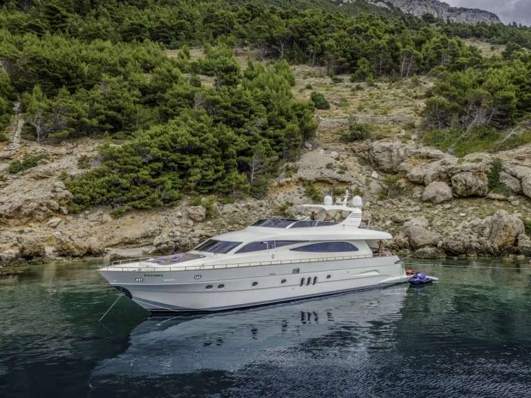 Canados KARISMA in Baška Voda on SamBoat