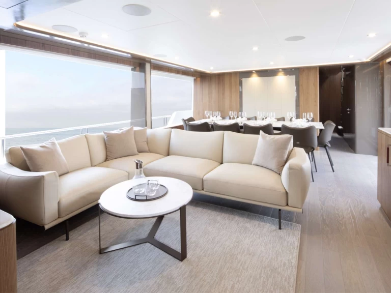 Bareboat Rental Luxury Yacht Ocean alexander with a boat licence