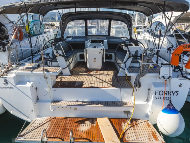 Yacht charter Lefkáda cheap Oceanis 51.1