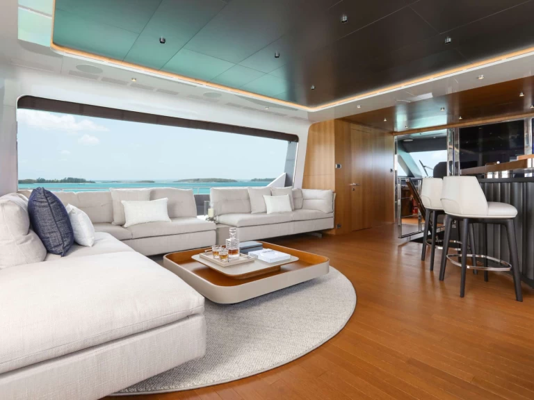 Bareboat Rental Luxury Yacht Ocean alexander with a boat licence