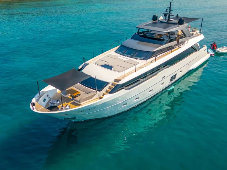 Bareboat Rental Luxury Yacht San Lorenzo with a boat licence