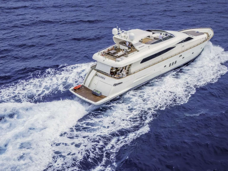 Luxury Yacht rental with or without captain Canados Baška Voda