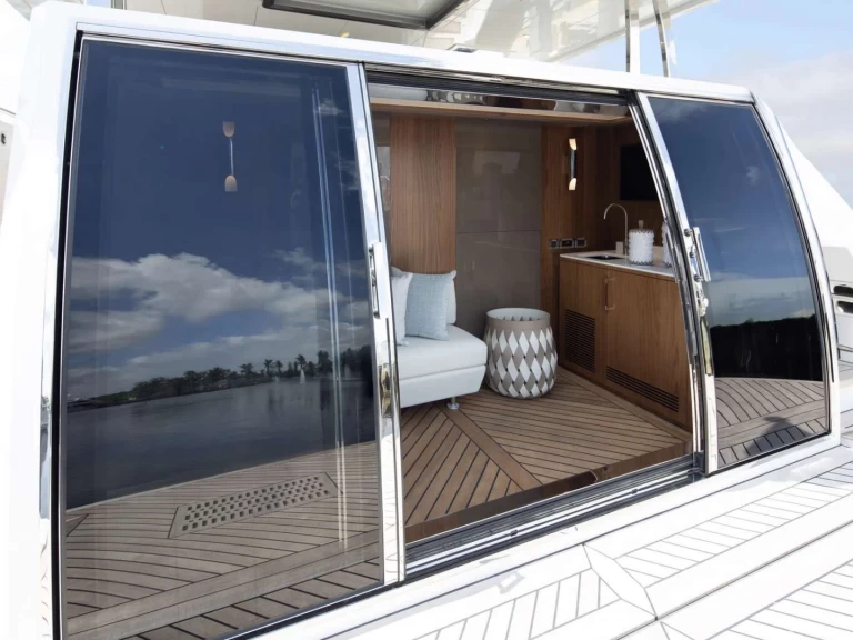 Yacht charter Fort Lauderdale cheap SEA EO