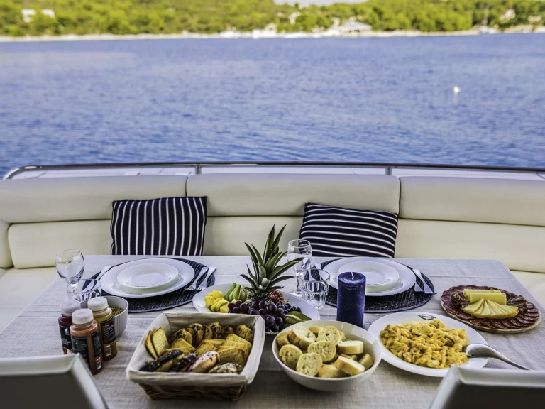 Luxury Yacht for rent Trogir at the best price